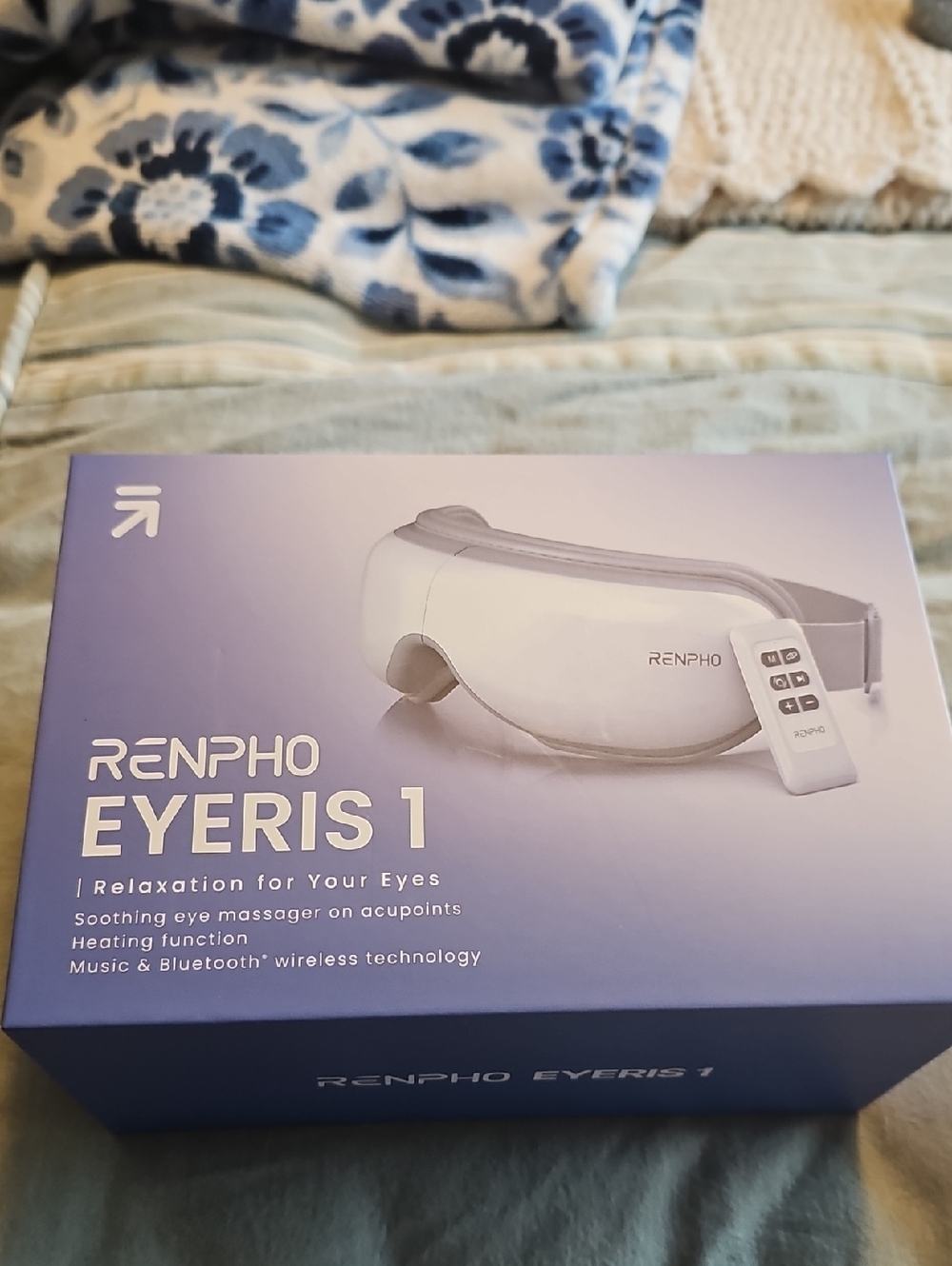 Eyeris 1 White Eye Massager with Heating & Bluetooth